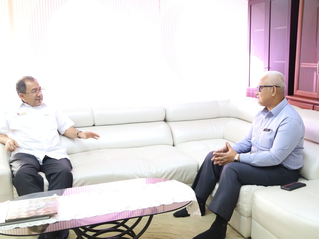 KUNJUNGAN HORMAT TIMBALAN SETIAUSAHA KERAJAAN (PENGURUSAN)/ KETUA PEGAWAI MAKLUMAT NEGERI KEDAH (CDO) KE SISTEM PENGAIRAN DAERAH SABAK BERNAM