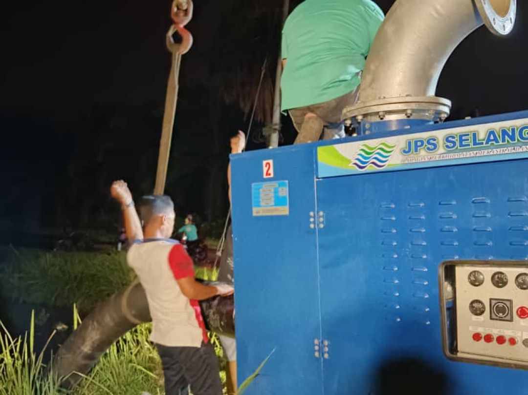 PEMASANGAN PAM BERGERAK BAGI KAWASAN JALAN PARIT MAHANG, DAERAH KUALA SELANGOR