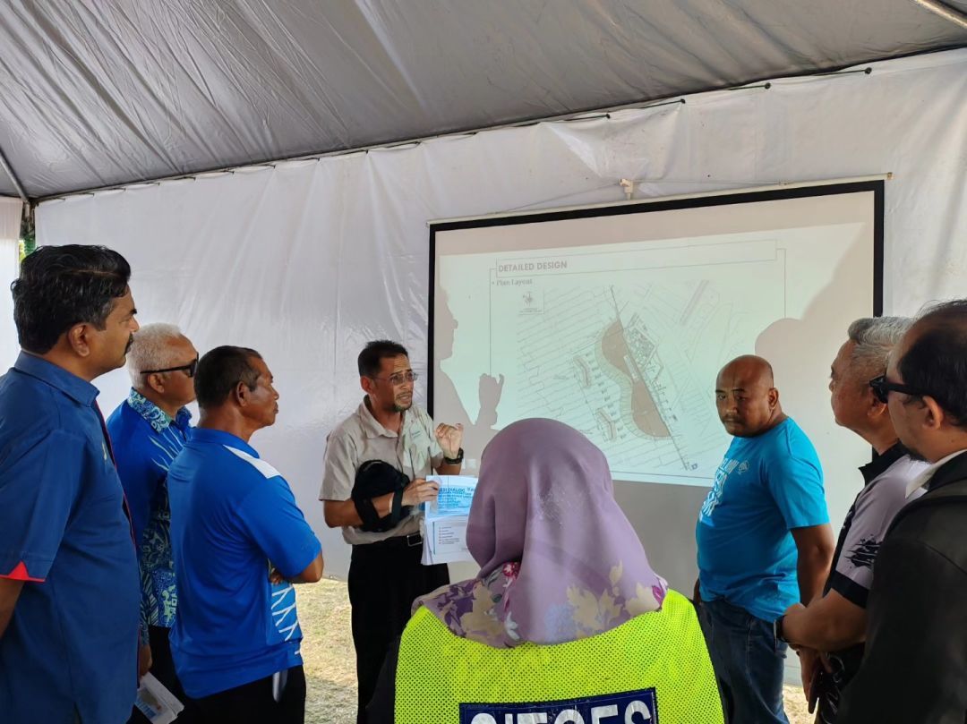 SESI DIALOG BERSAMA PERSATUAN NELAYAN KUALA LANGAT BAGI PROJEK PEMULIHARAAN PANTAI MORIB BERTEMPAT DI TAPAK PROJEK PANTAI MORIB.