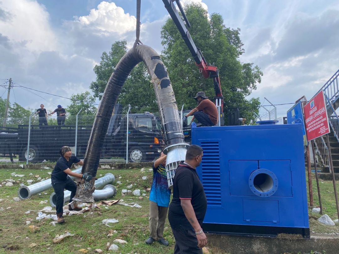 SELF-PRIMING PUMP OPERATION IN SELANGOR TO REDUCE FLOOD RISK IN KLANG DISTRICT